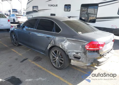 2015 Volkswagen Passat 1.8T Se из США, поврежденный, VIN 1VWBT7A37FC058189